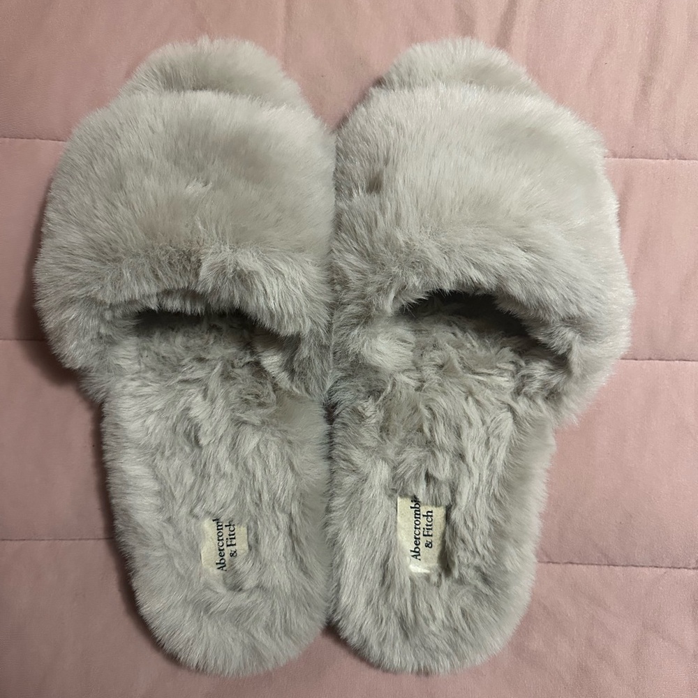 Abercrombie and Fitch Fur Slippers